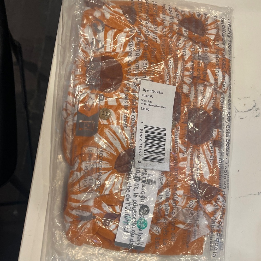 Carter’s Baby Girl’s Orange Floral Top and Shorts Set Size 9M NWT - Picture 2 of 5